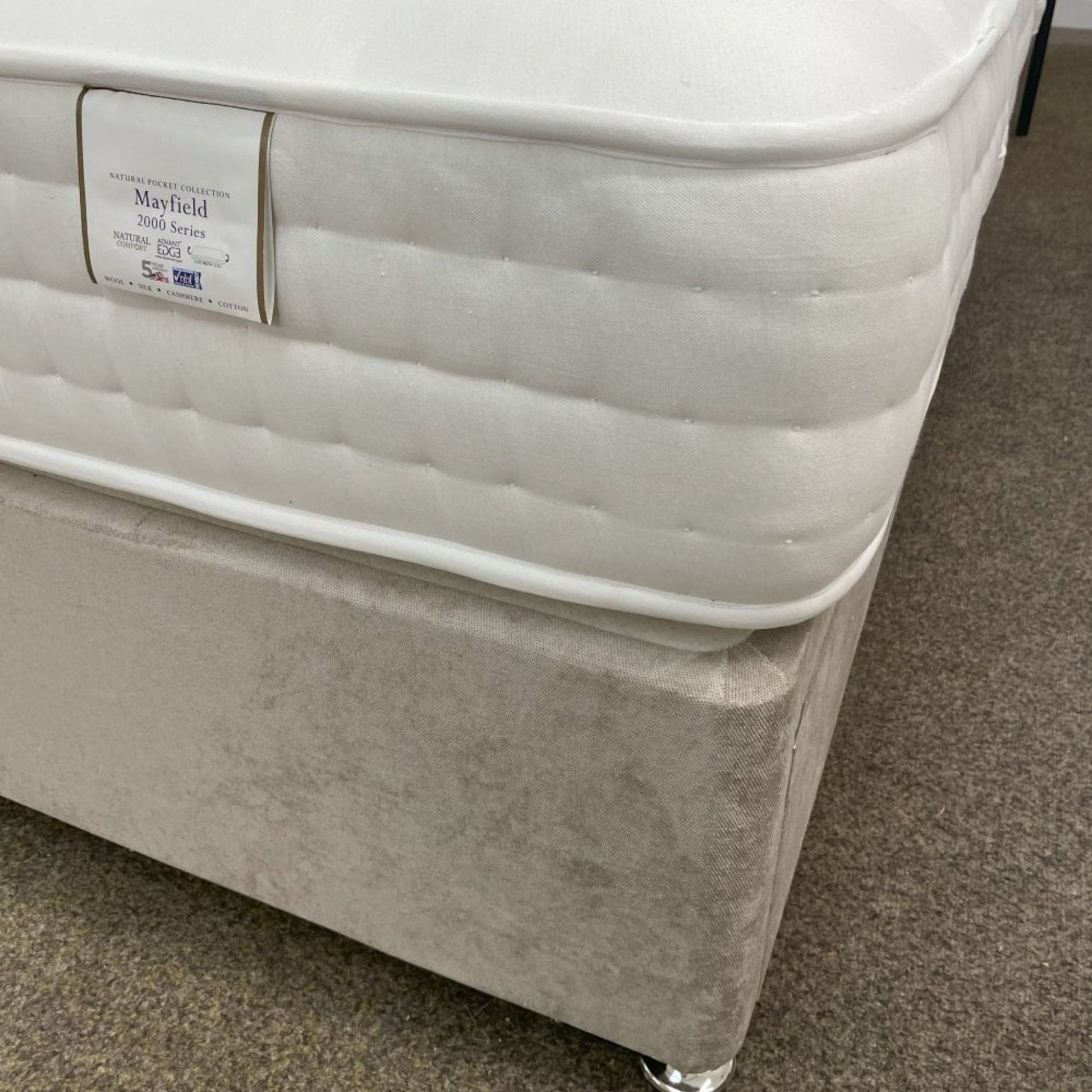 Plain Styled Divan Bed Beds-Hub
